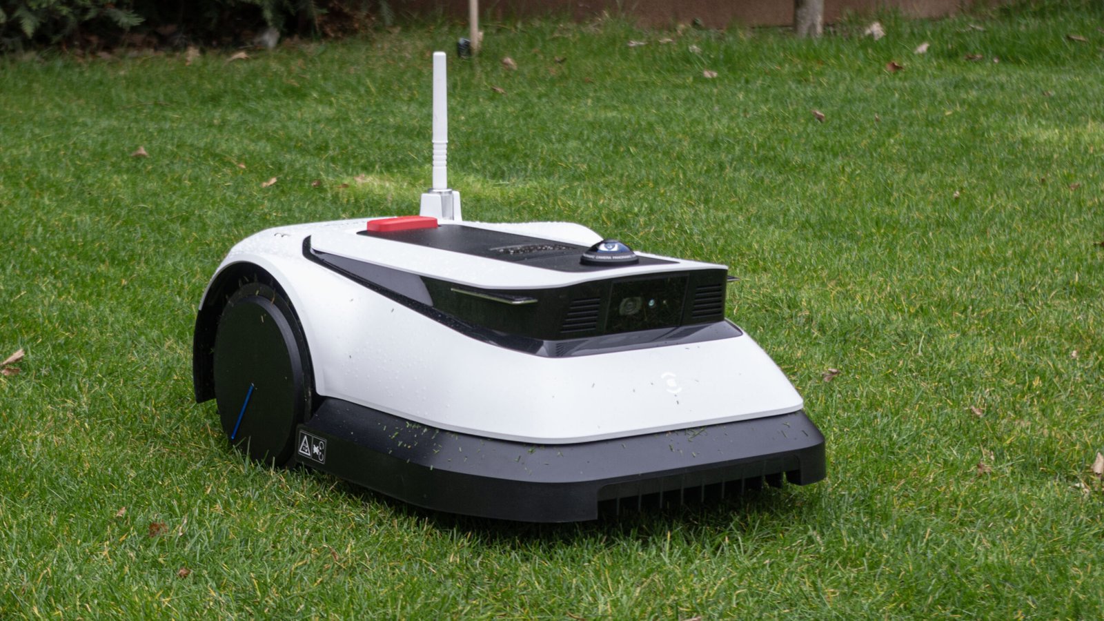 Phot du robot ecovacs, tondeo connect a fait la pose de ce robot, le client est d'ailleurs satisfait